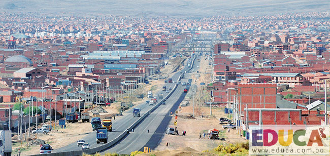 Foto Carretera doble vía Oruro - La Paz, ciudad de El Alto, 2014