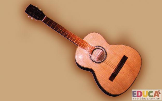 La Guitarra - instrumentos folkloricos bolivia
